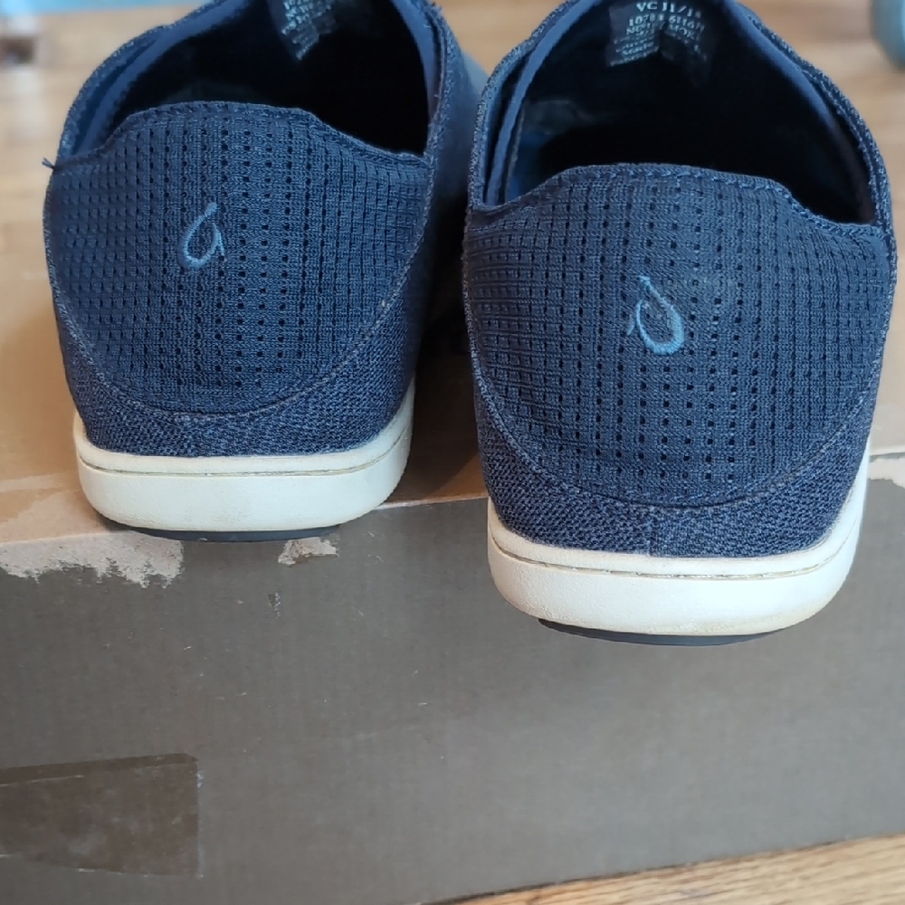 OluKai Men's Black and Gray Sneakers - Picture 2 of 7